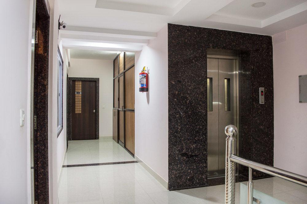Oyo Rooms Sargam Cinemas Бопал Екстериор снимка