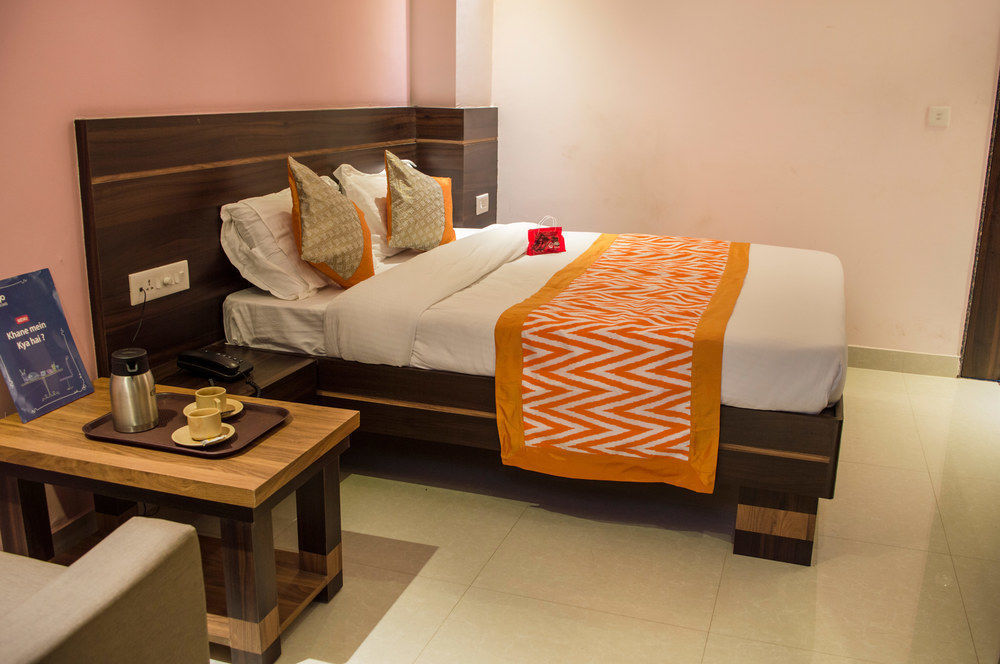 Oyo Rooms Sargam Cinemas Бопал Екстериор снимка